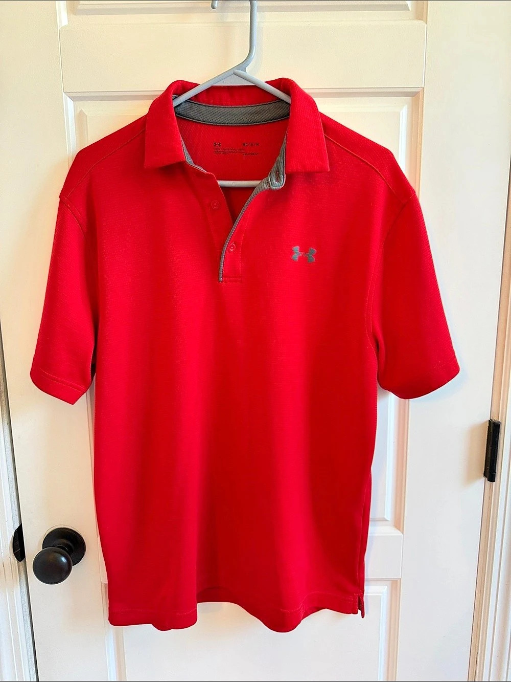 Under Armour HeatGear Loose Fit Performance Polo Shirt Red Polo Shirt Medium